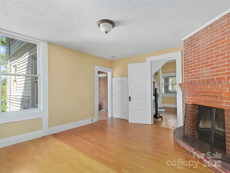 99 Walnut Street Waynesville NC 28786