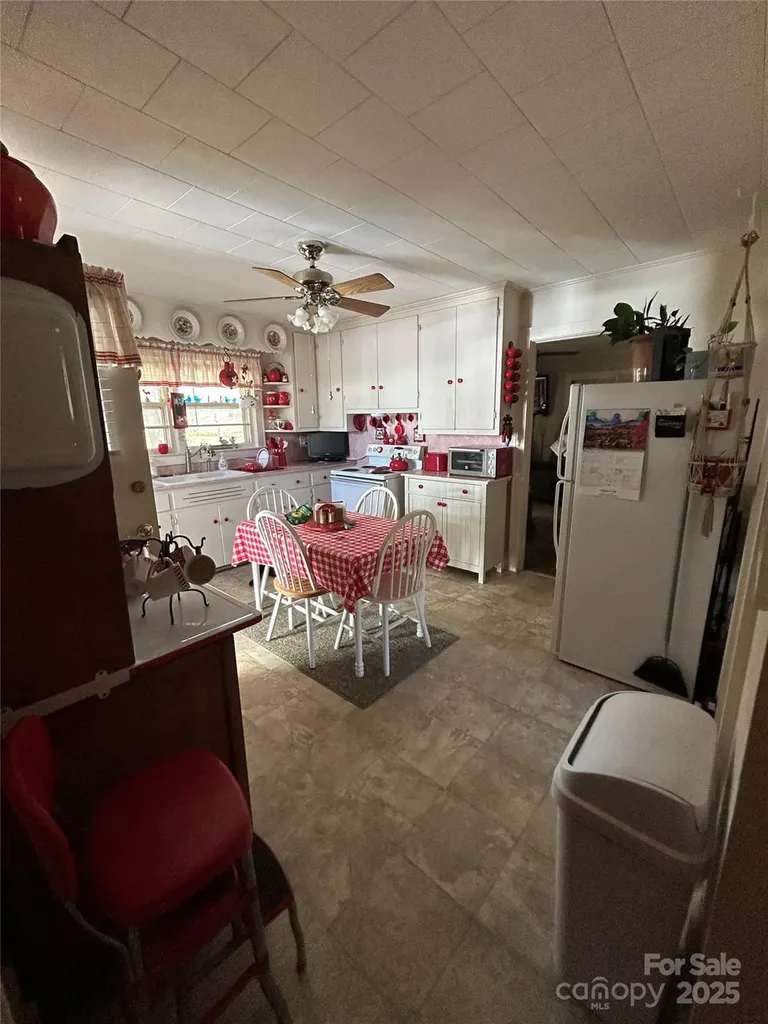 614 Smith Street Albemarle NC 28001