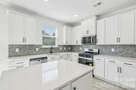12555 Forager Place Midland NC 28107
