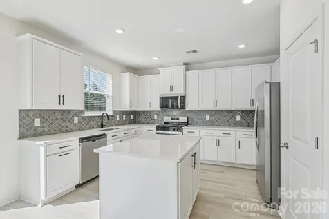 12555 Forager Place Midland NC 28107