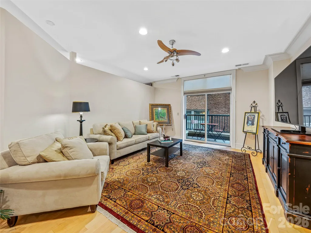 21 Battery Park Avenue Asheville NC 28801