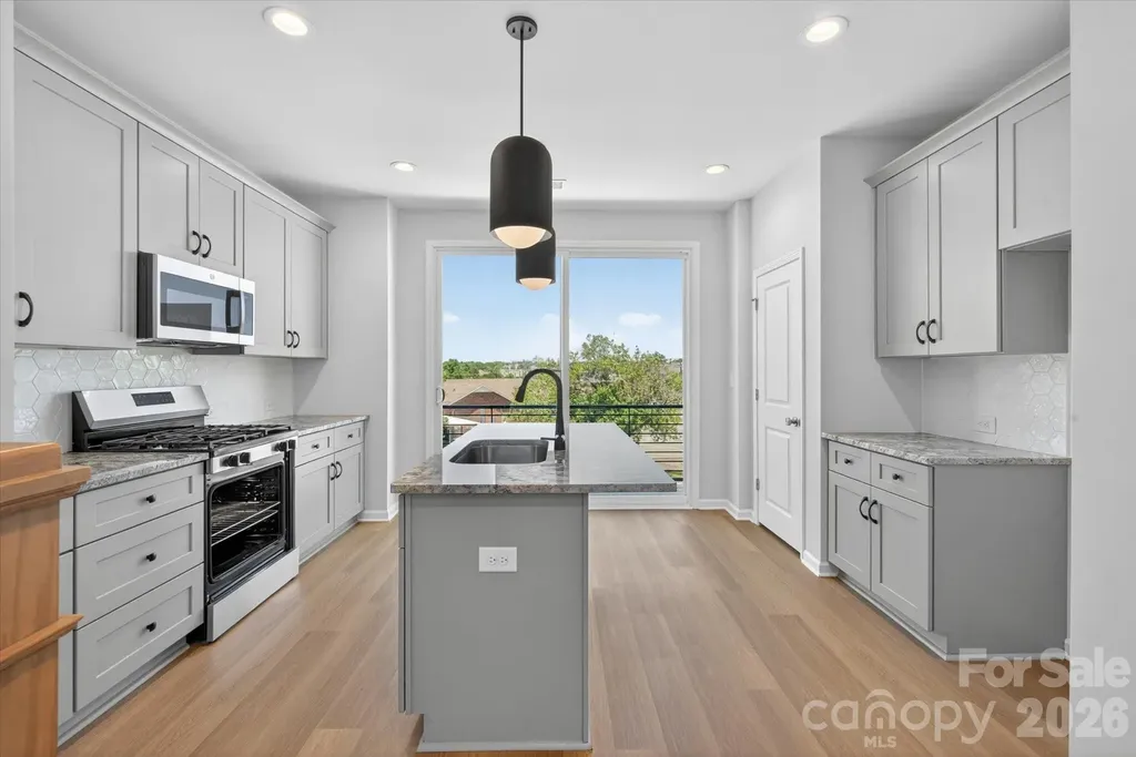 1614 Spring Street Charlotte NC 28206