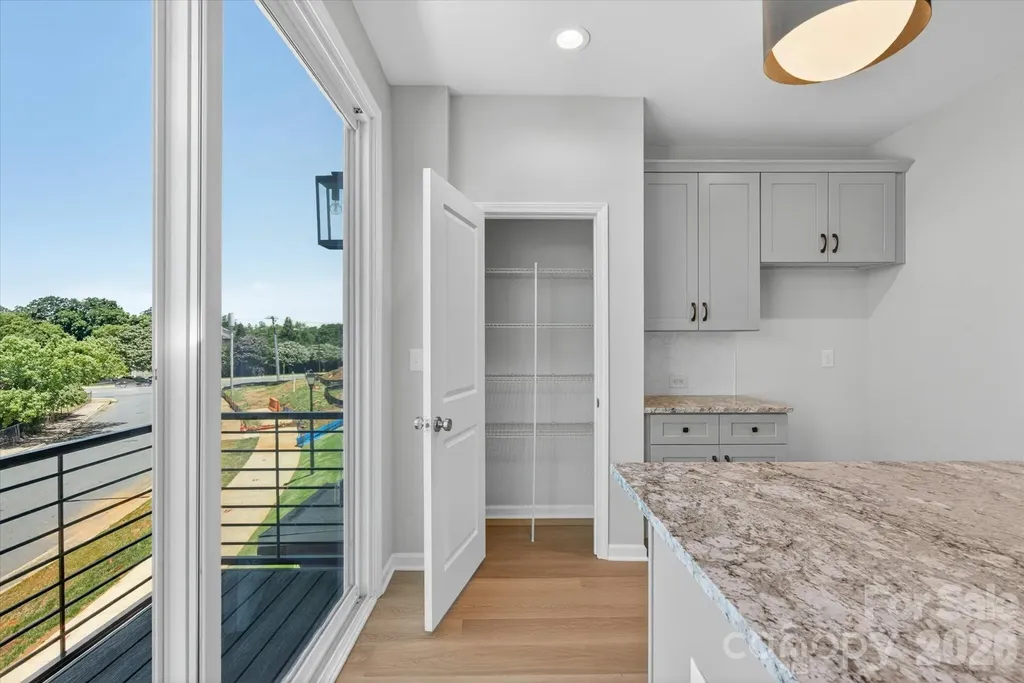 1614 Spring Street Charlotte NC 28206
