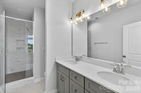 1614 Spring Street Charlotte NC 28206