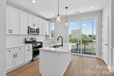 1618 Spring Street Charlotte NC 28206