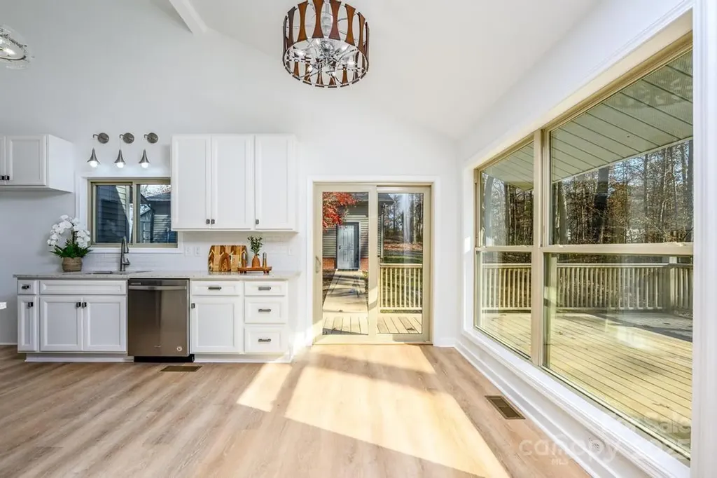 2106 Lynmore Drive Sherrills Ford NC 28673