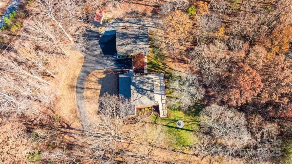 2106 Lynmore Drive Sherrills Ford NC 28673