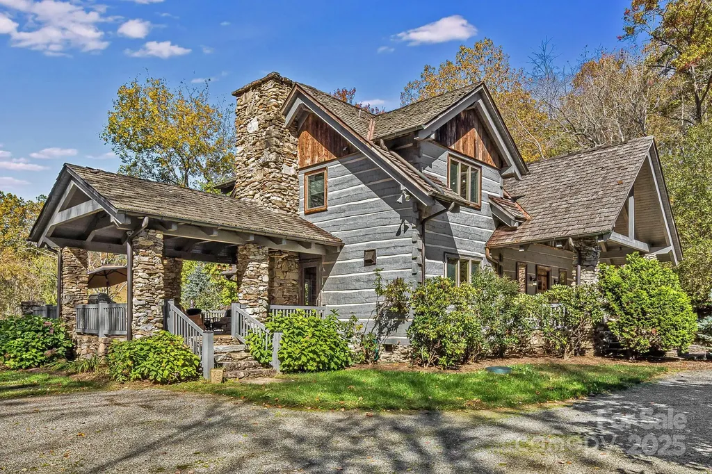 99 Thistle Ridge Canton NC 28716