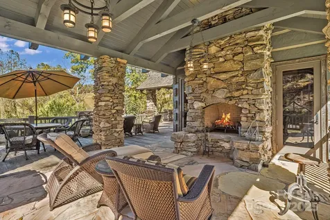 99 Thistle Ridge Canton NC 28716
