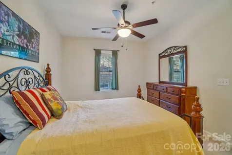 316 Appeldoorn Circle Asheville NC 28803