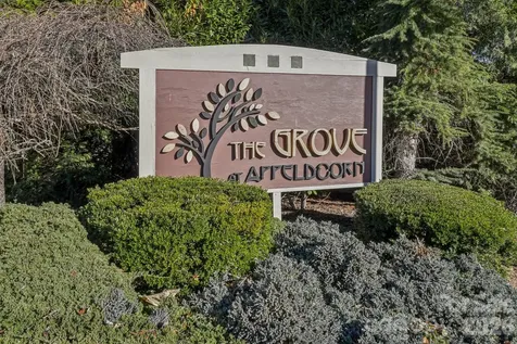 316 Appeldoorn Circle Asheville NC 28803