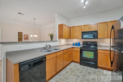 316 Appeldoorn Circle Asheville NC 28803