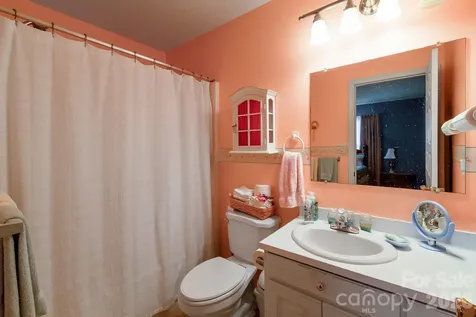 2514 Oxford Circle Lancaster SC 29720