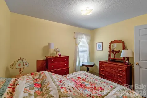 2514 Oxford Circle Lancaster SC 29720