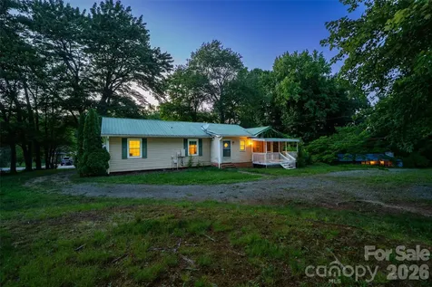 52 E Miller Street Columbus NC 28722