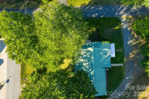 52 E Miller Street Columbus NC 28722