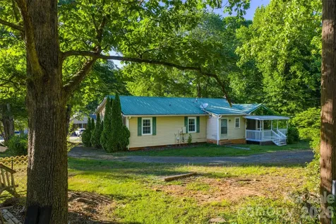 52 E Miller Street Columbus NC 28722