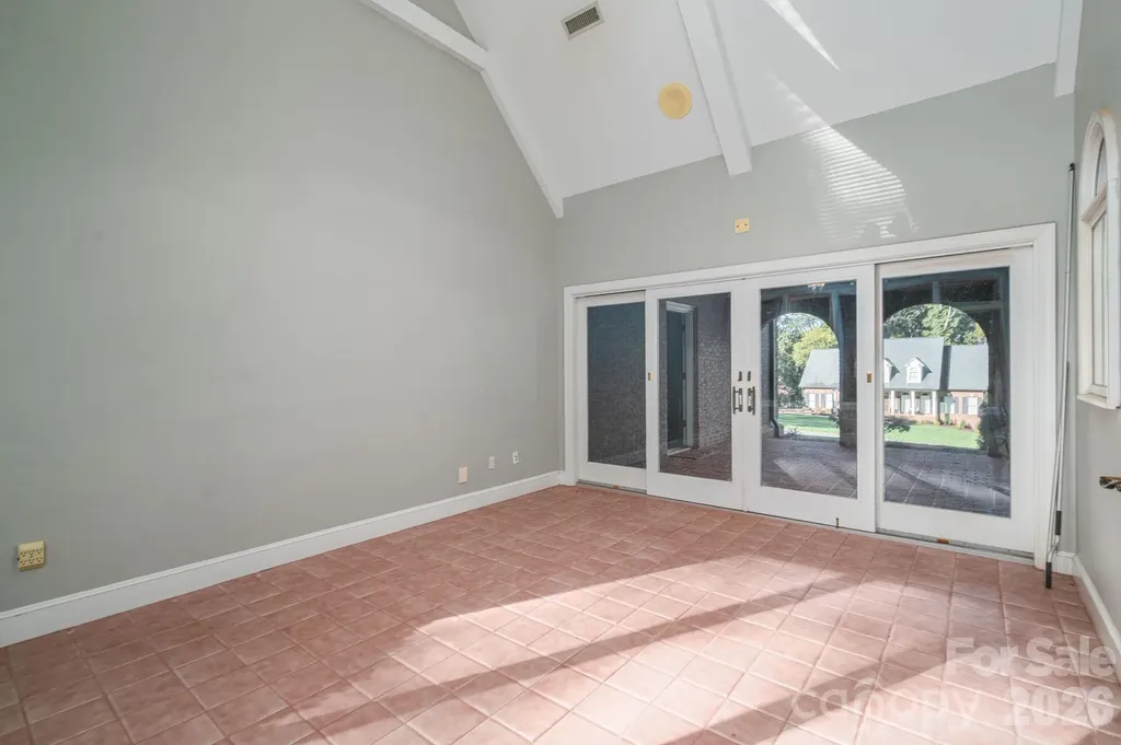 208 Hollow Road Lincolnton NC 28092