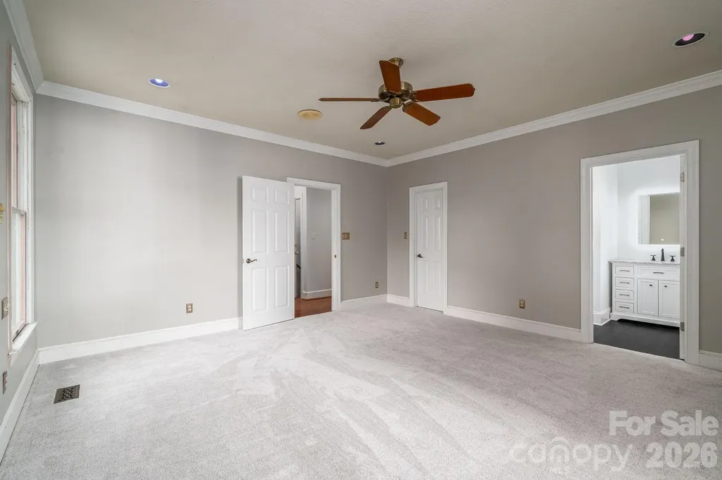 208 Hollow Road Lincolnton NC 28092