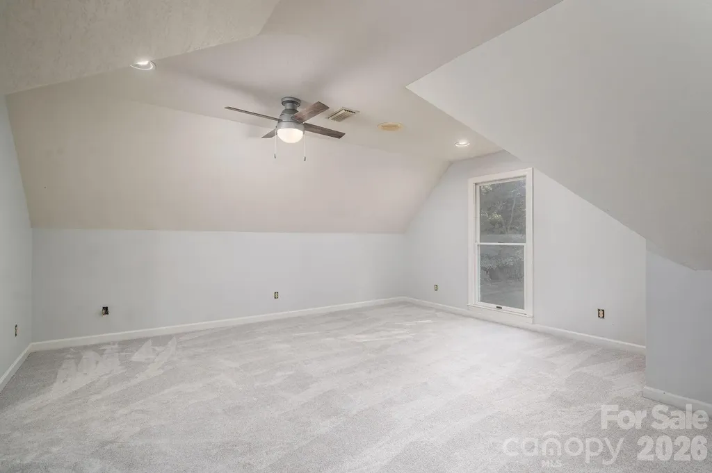 208 Hollow Road Lincolnton NC 28092