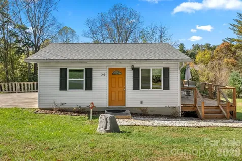24 Ian River Drive Asheville NC 28806