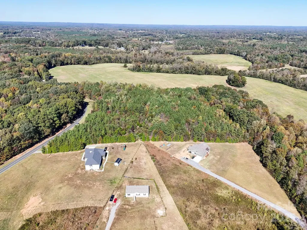 1117 Hoyt Scott Road Bear Creek NC 27207