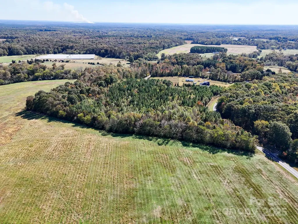 1117 Hoyt Scott Road Bear Creek NC 27207