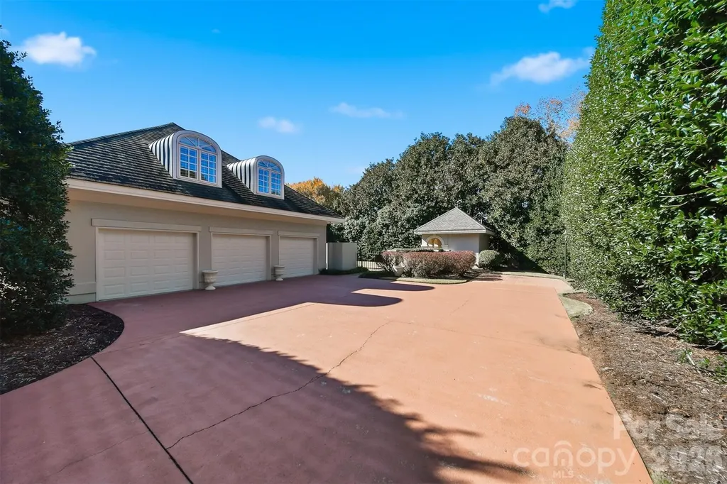 3619 Links Drive NE Conover NC 28613