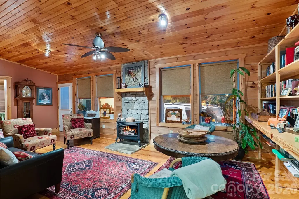 325, 141 & 75 Owl Haven Lane Cedar Mountain NC 28718