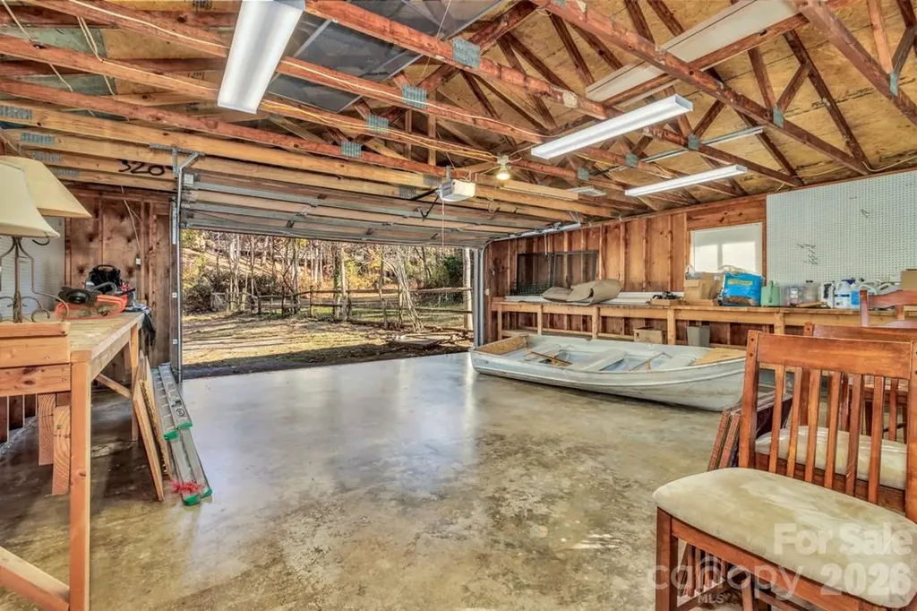 111 Hidden Pond Lane Asheville NC 28804