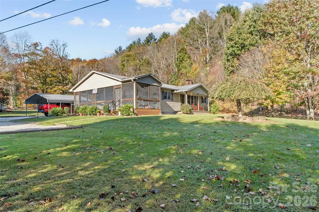 136 Roaring Spout Lane Burnsville NC 28714