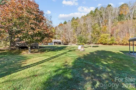 136 Roaring Spout Lane Burnsville NC 28714