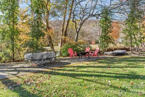 136 Roaring Spout Lane Burnsville NC 28714