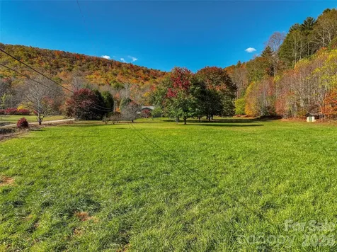136 Roaring Spout Lane Burnsville NC 28714