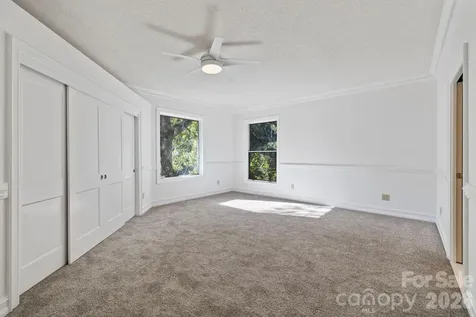 31 Ridge Drive S Hendersonville NC 28739