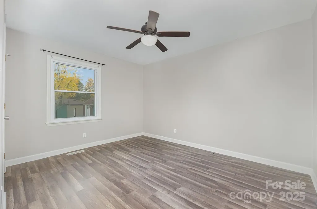 8503 Beechbrooke Road Charlotte NC 28227