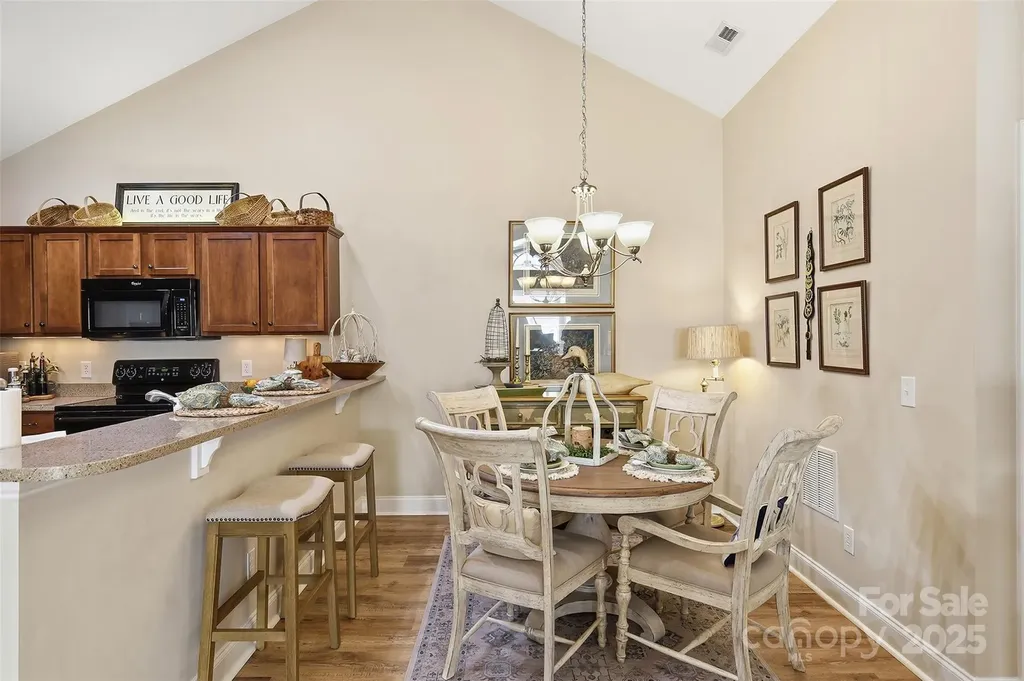 817 Wynnshire Drive Hickory NC 28601