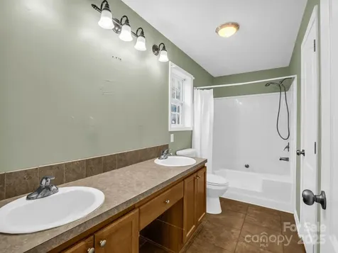663 Landrum Road Columbus NC 28722