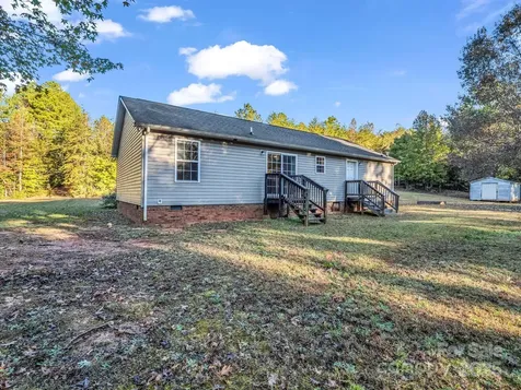 663 Landrum Road Columbus NC 28722