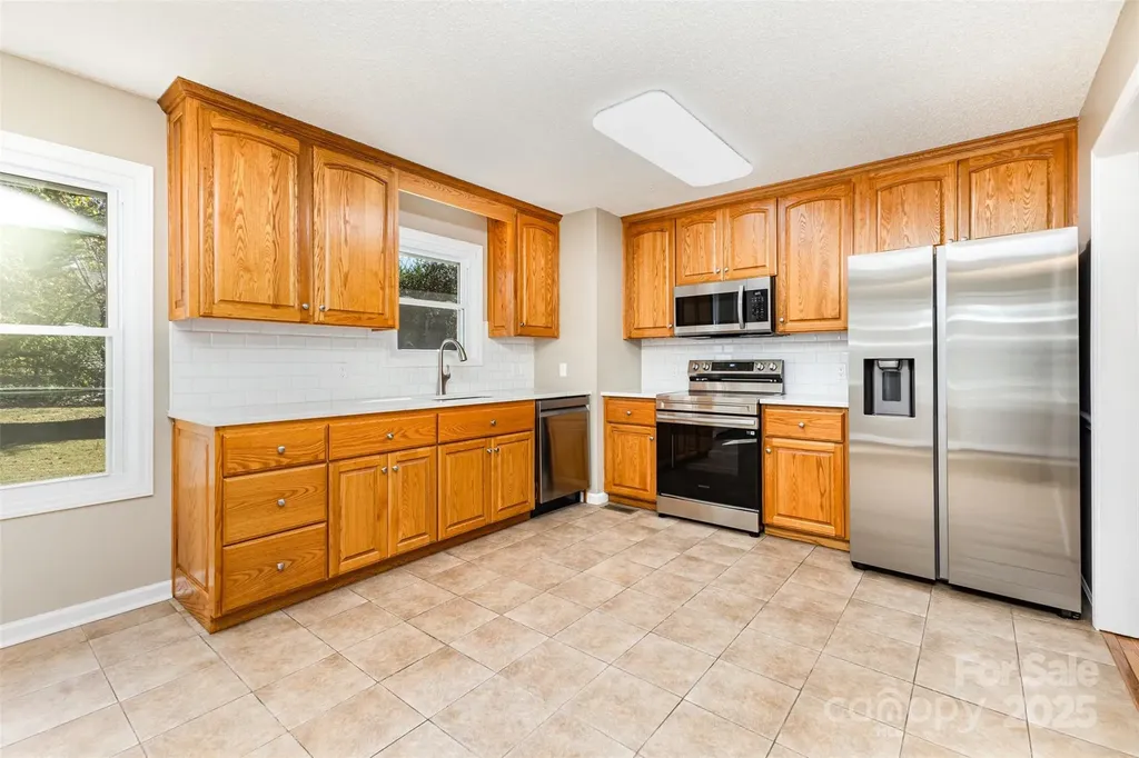 709 Robin Avenue Kannapolis NC 28081