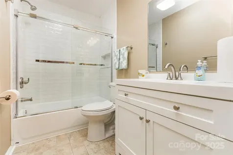709 Robin Avenue Kannapolis NC 28081