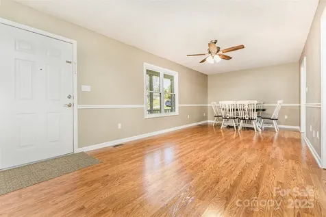 709 Robin Avenue Kannapolis NC 28081