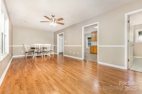 709 Robin Avenue Kannapolis NC 28081