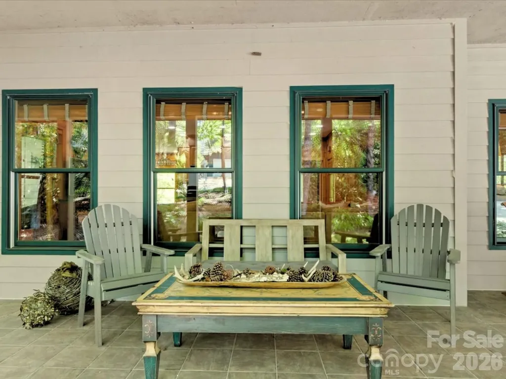 7255 Laurel Hill Drive Newland NC 28657