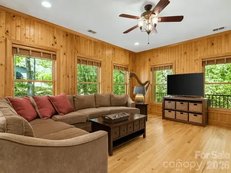 7255 Laurel Hill Drive Newland NC 28657
