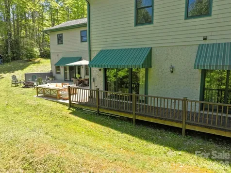 7255 Laurel Hill Drive Newland NC 28657
