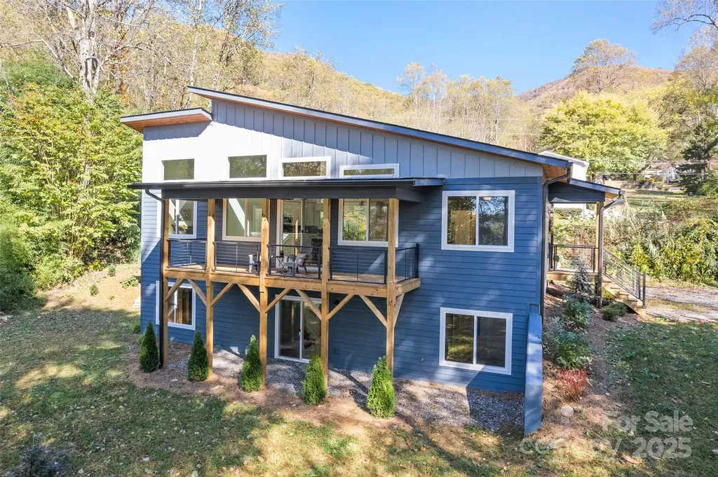 1807 Fisher Creek Road Sylva NC 28779