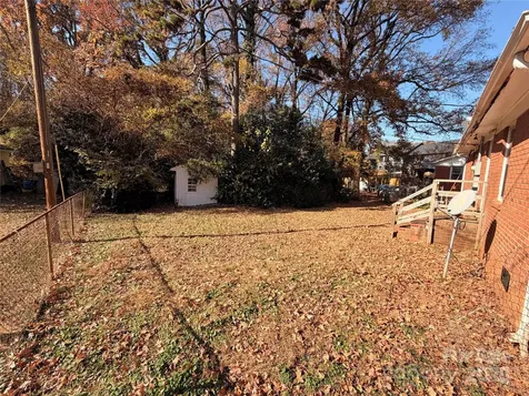 828 Tennyson Drive Charlotte NC 28208