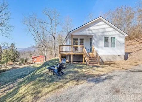 687 Holtzclaw Road Canton NC 28716