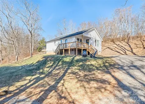 687 Holtzclaw Road Canton NC 28716